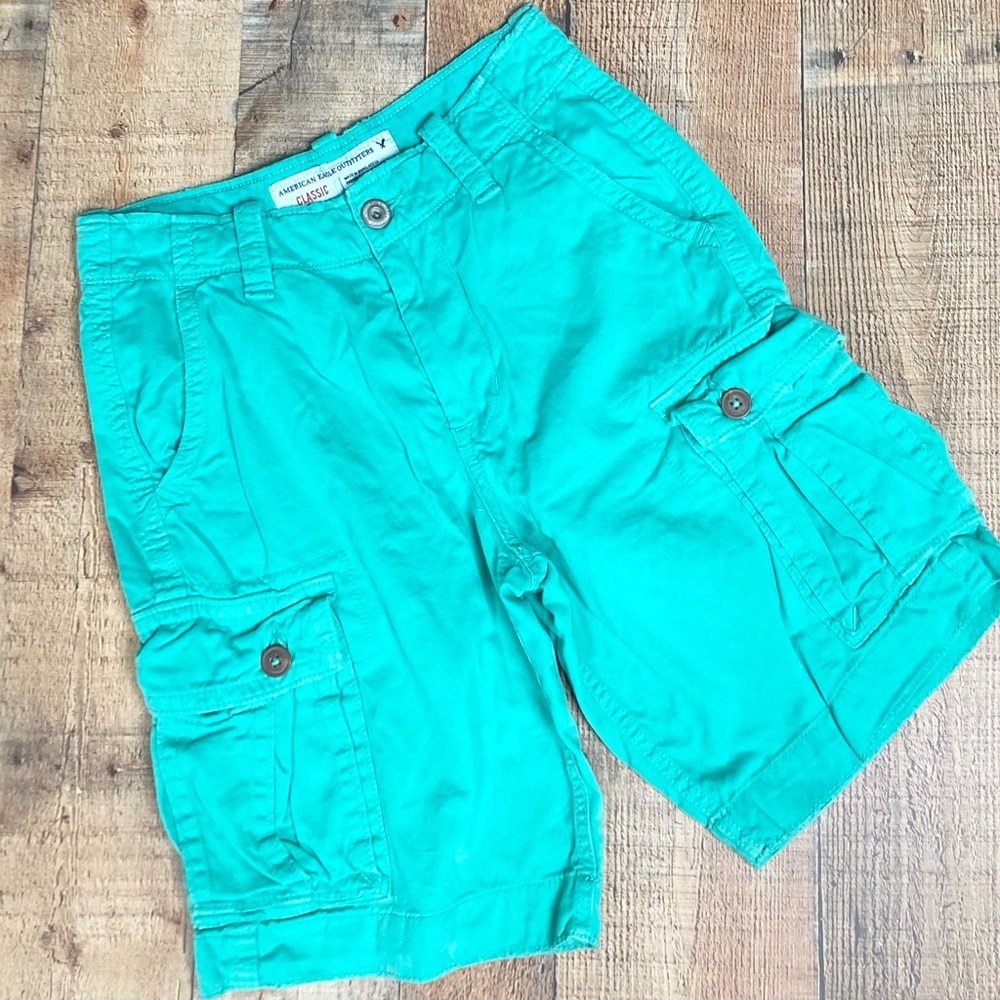 American Eagle Outfitters Classic Cargo Shorts Green Mens 28 Utility Y2K Style